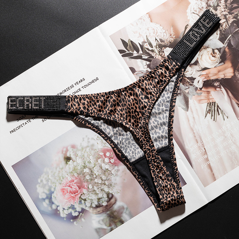 Letter Sexy Panties Women Thon - Wallpaper 评论和价格